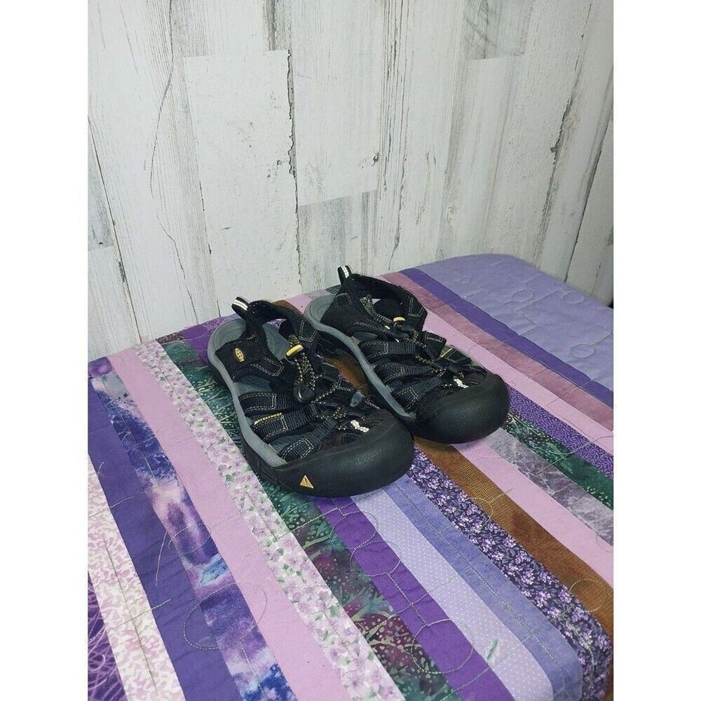 Keen Men's Newport H2 Waterproof Hiking Sport Sandal Size 5 Black